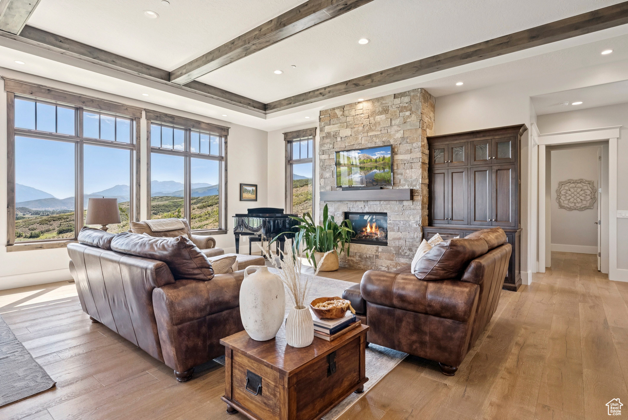 RIVER MEADOWS RANCH - Residential