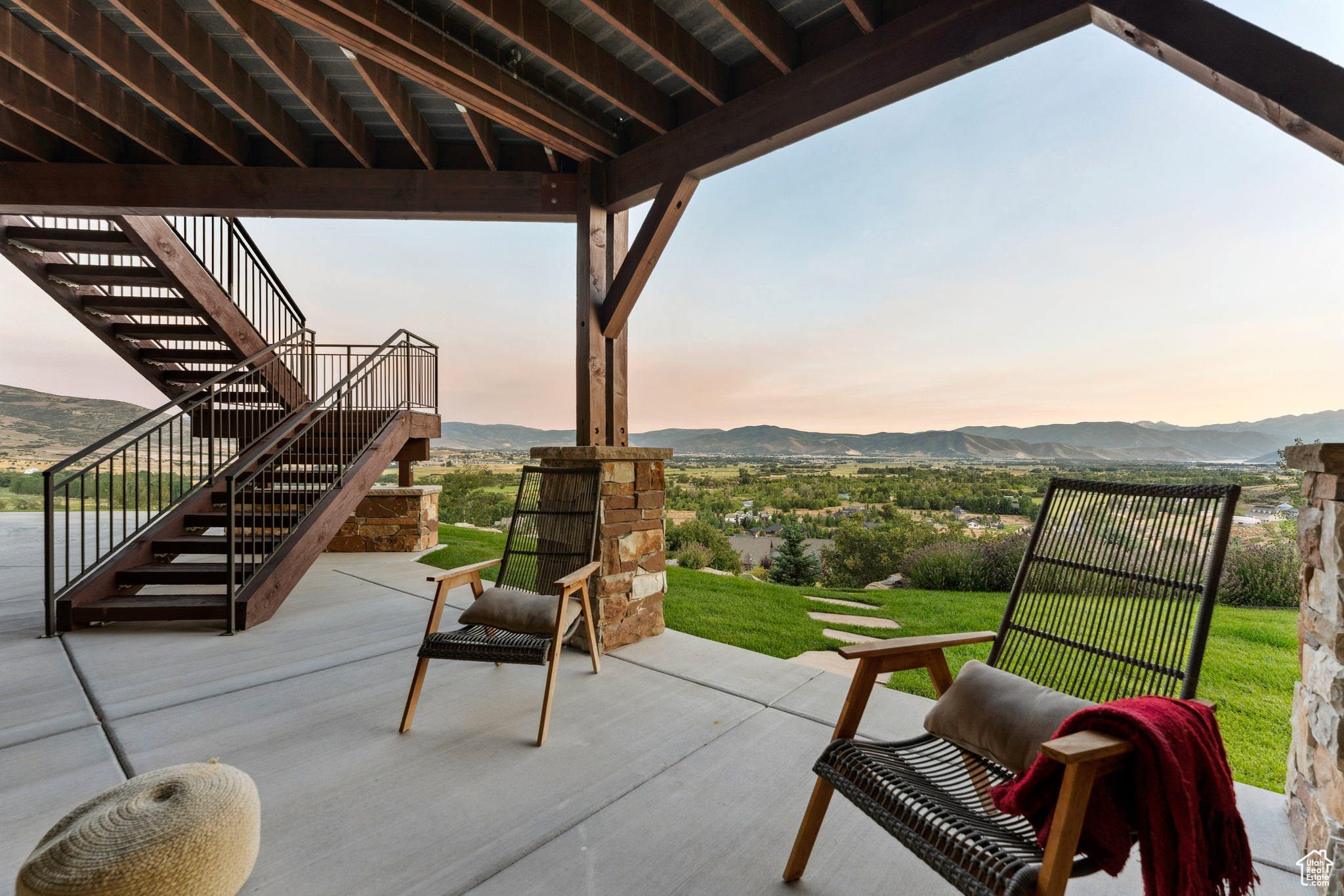 RIVER MEADOWS RANCH - Residential