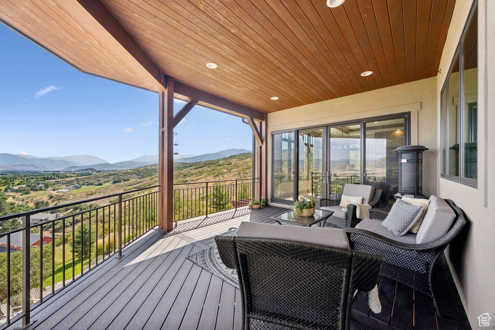 RIVER MEADOWS RANCH - Residential