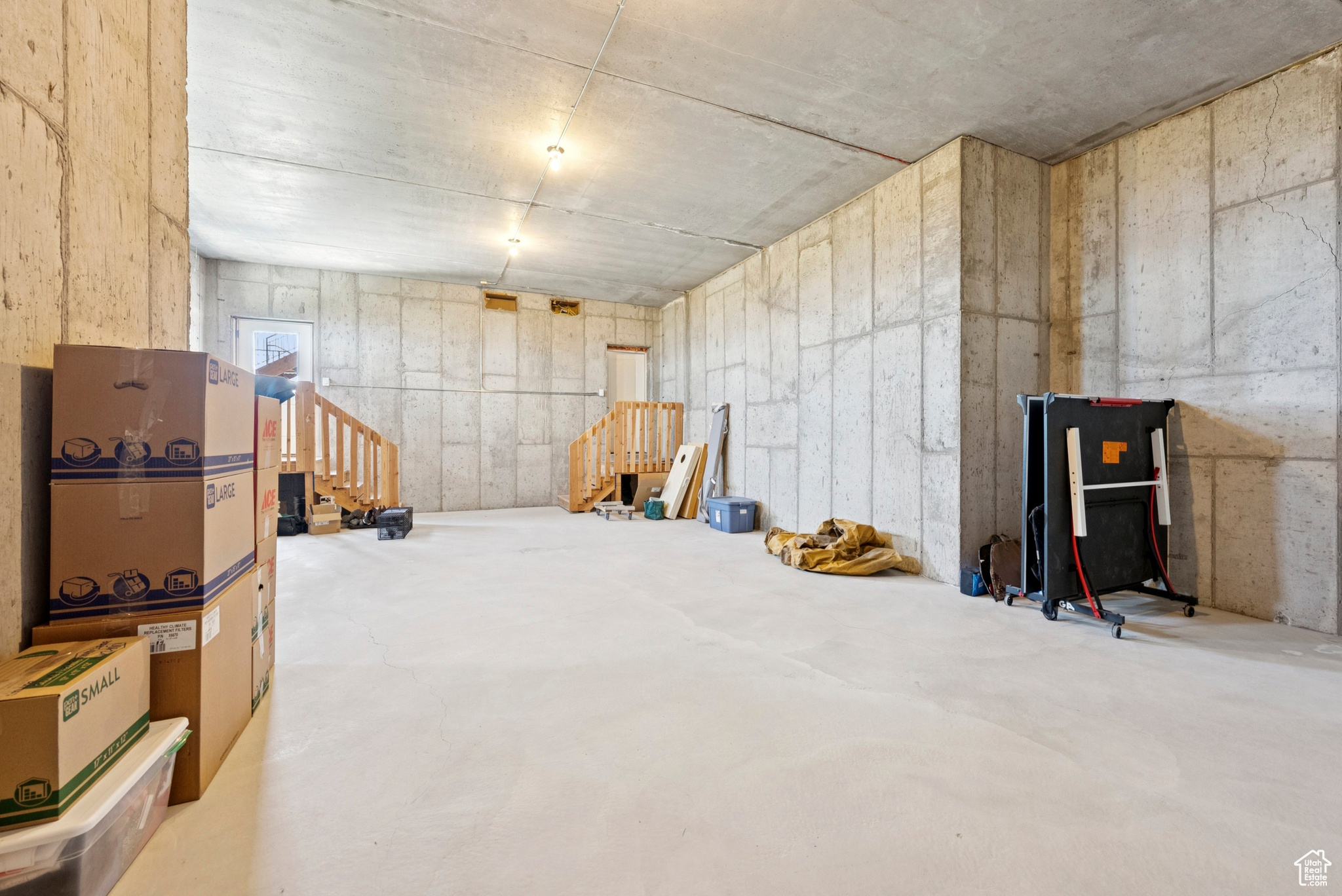 RIVER MEADOWS RANCH - Residential