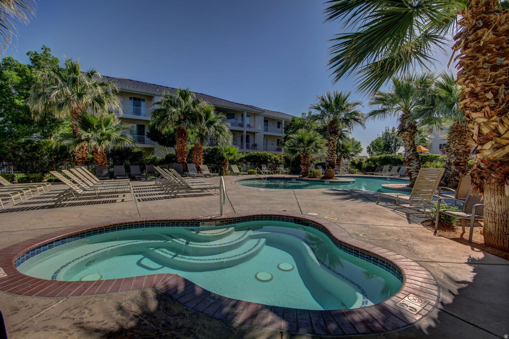 LAS PALMAS RESORT CONDO 1A - Residential