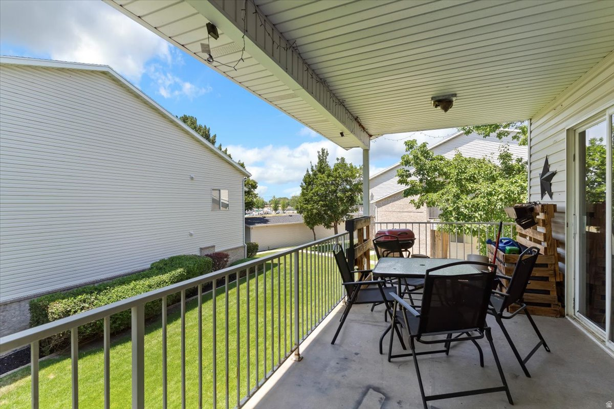 SUNBROOK - Residential