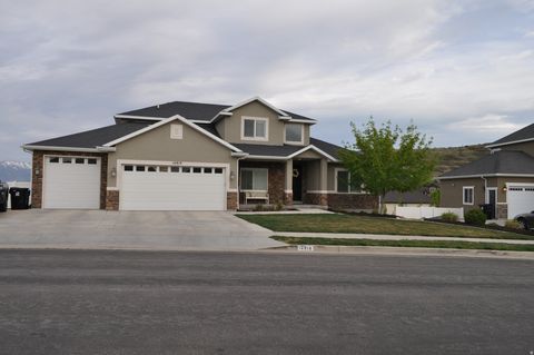 Homes For Sale - 14919 S Aurora Vista Cir<br/> Salt Lake County, Herriman, UT 84096