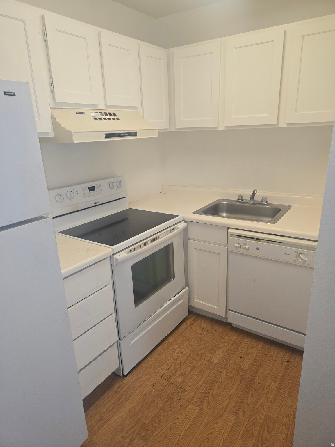 CEDAR POINTE CONDO - Residential