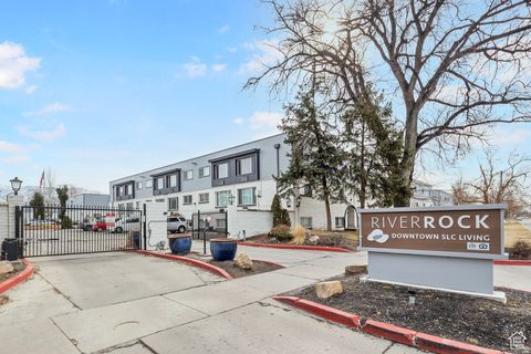 Photo of 731 S 300 E #104, Salt Lake City, UT 84111 (MLS # 2124671)