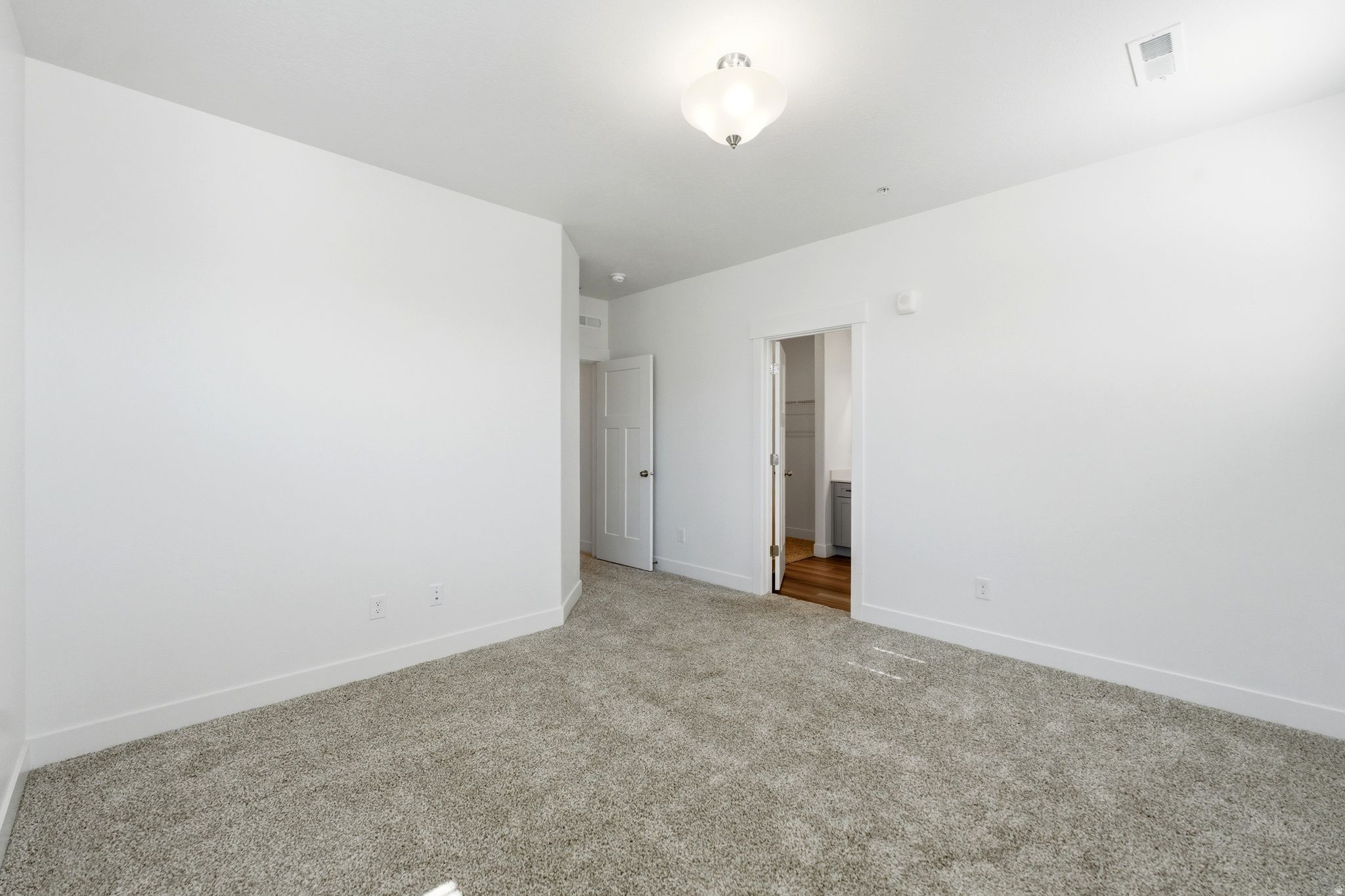 MOUNTAIN RIDGE - Residential