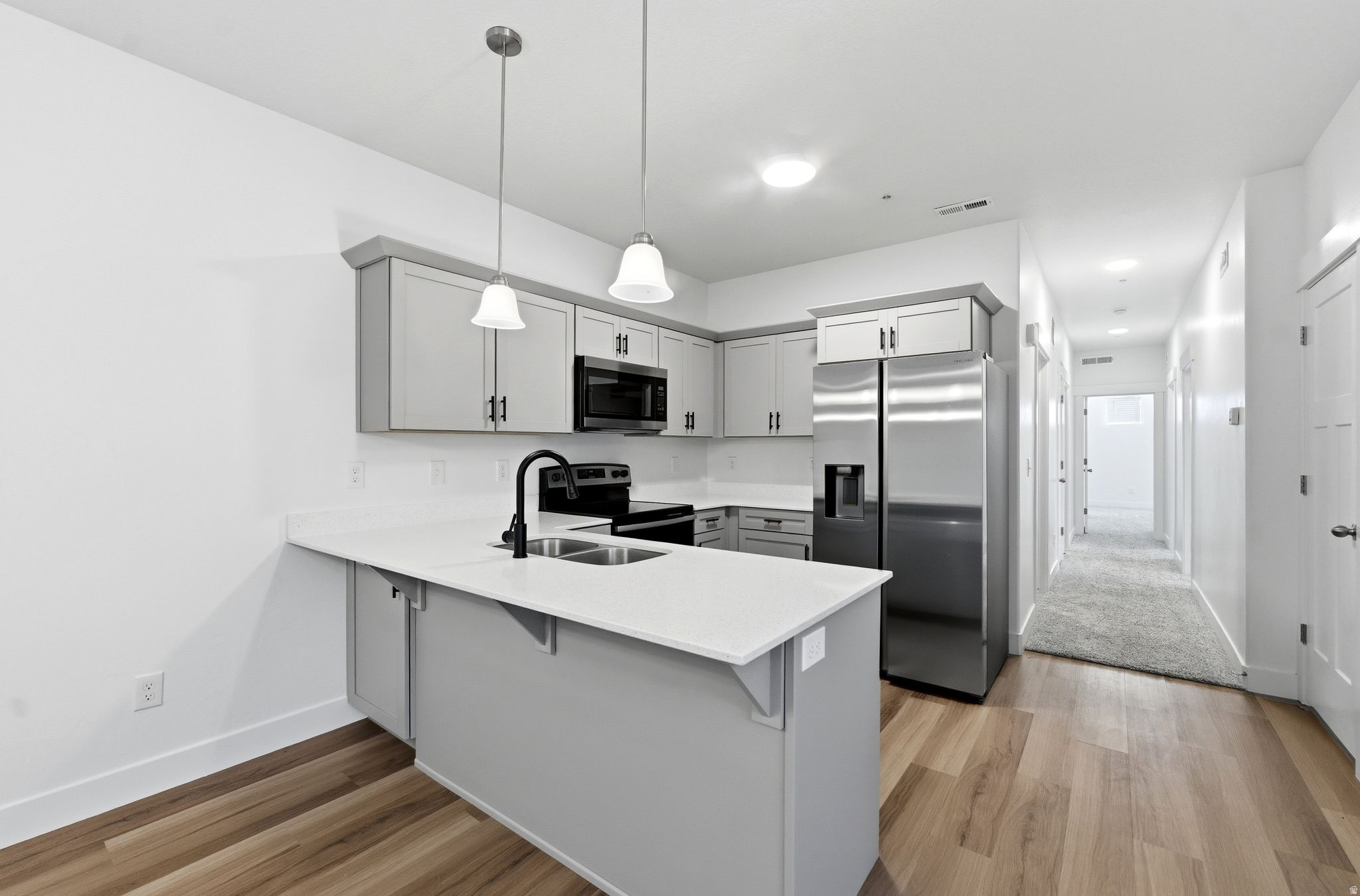 MOUNTAIN RIDGE - Residential