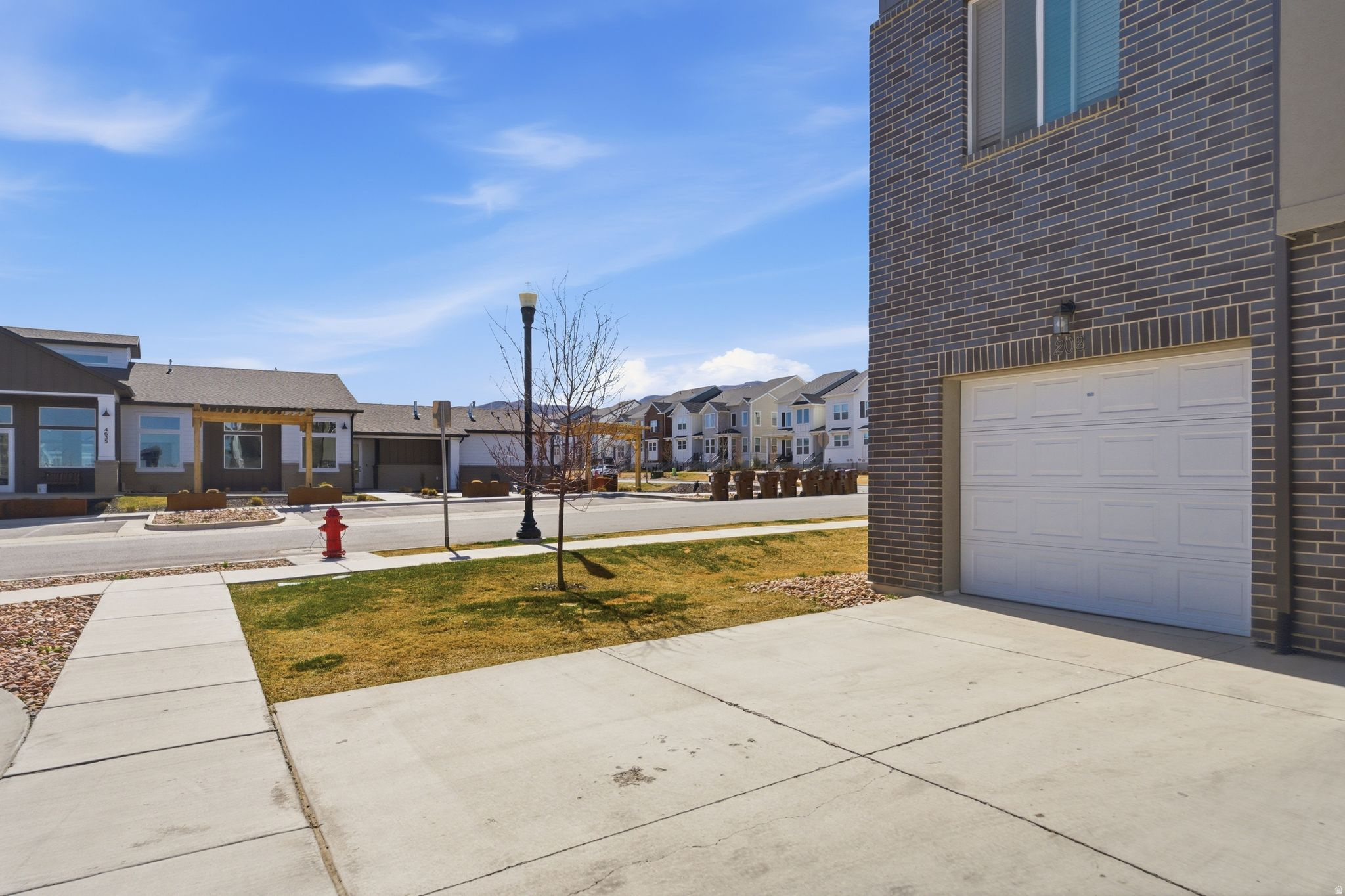 MOUNTAIN RIDGE - Residential