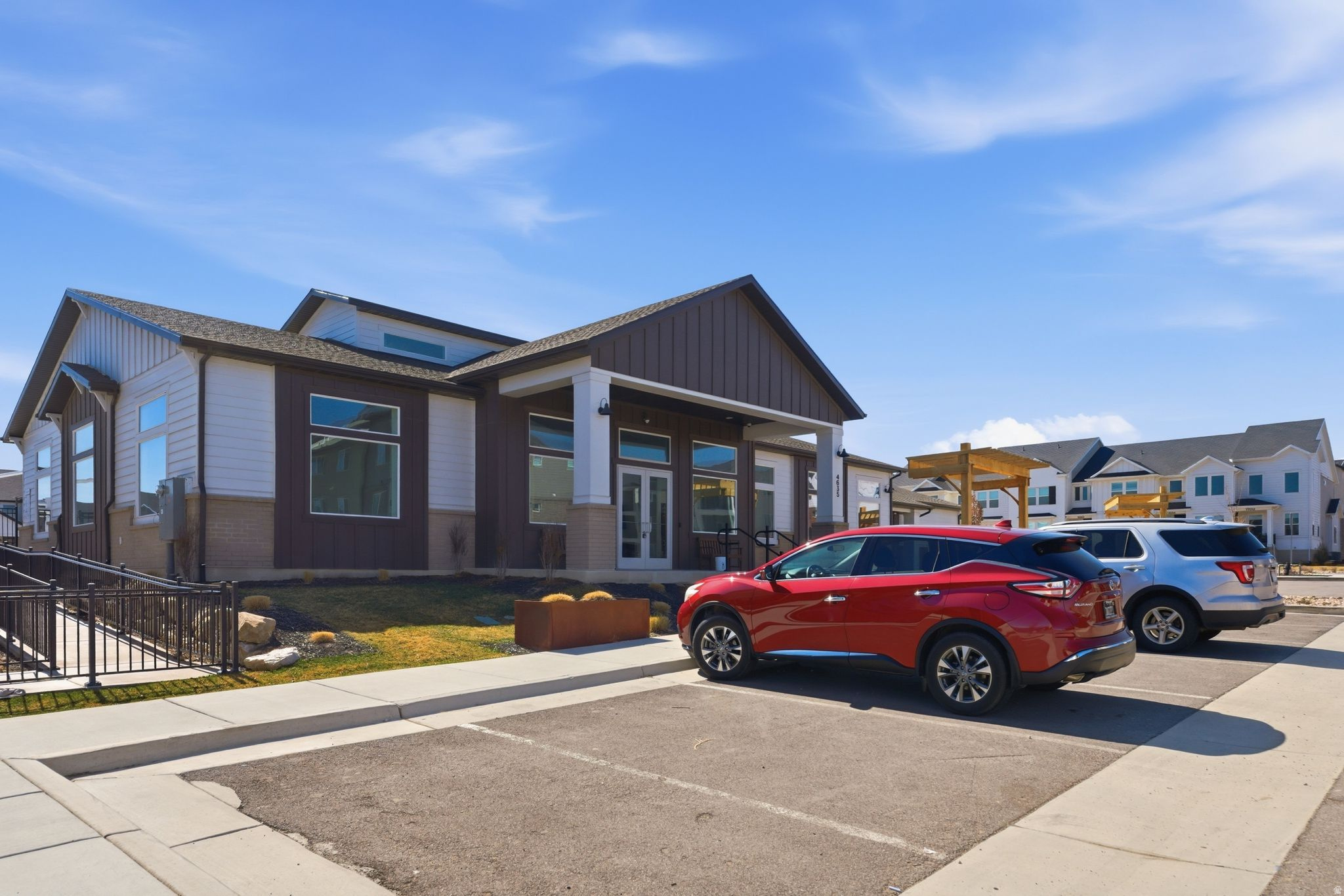 MOUNTAIN RIDGE - Residential