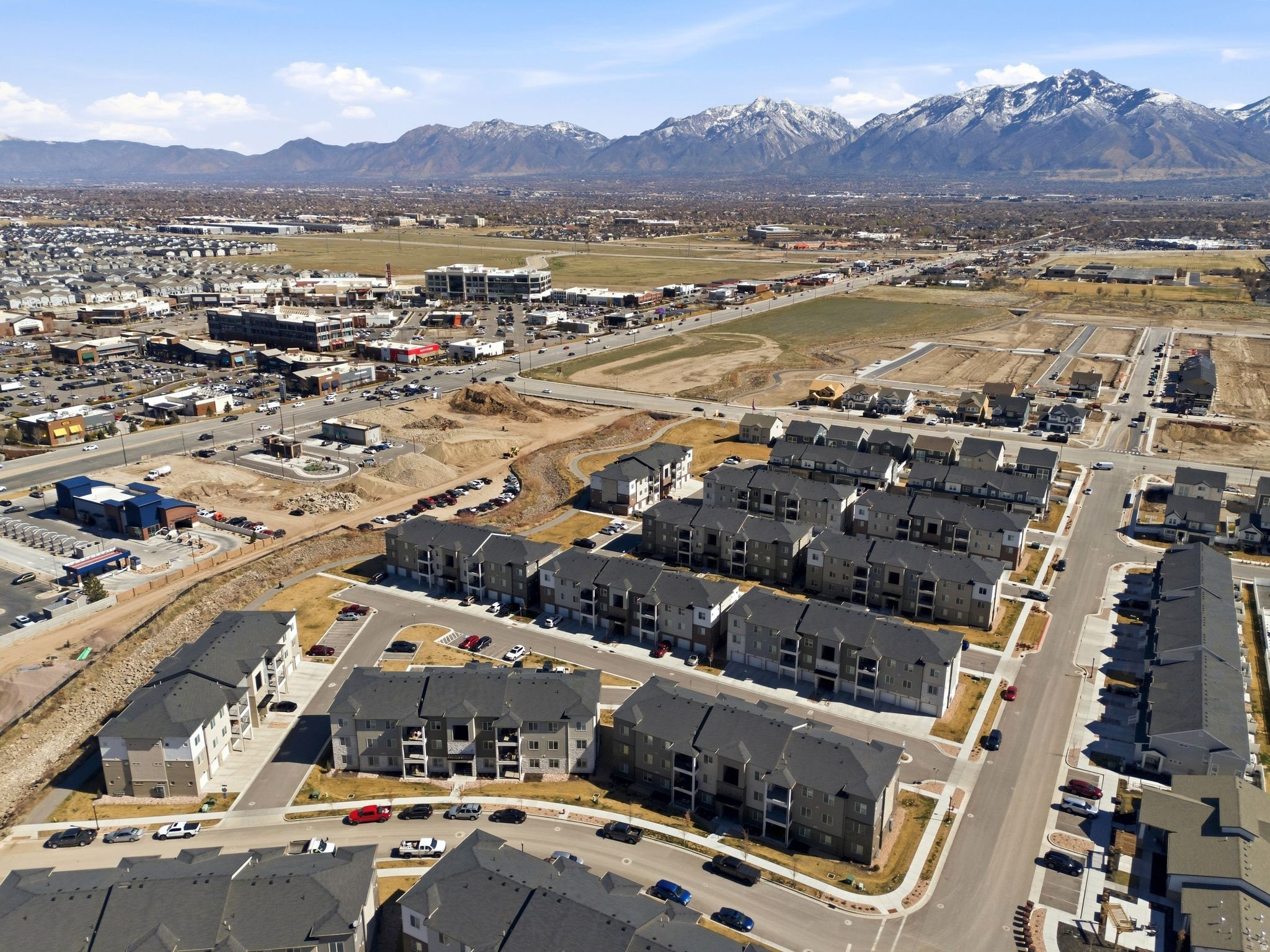 MOUNTAIN RIDGE - Residential