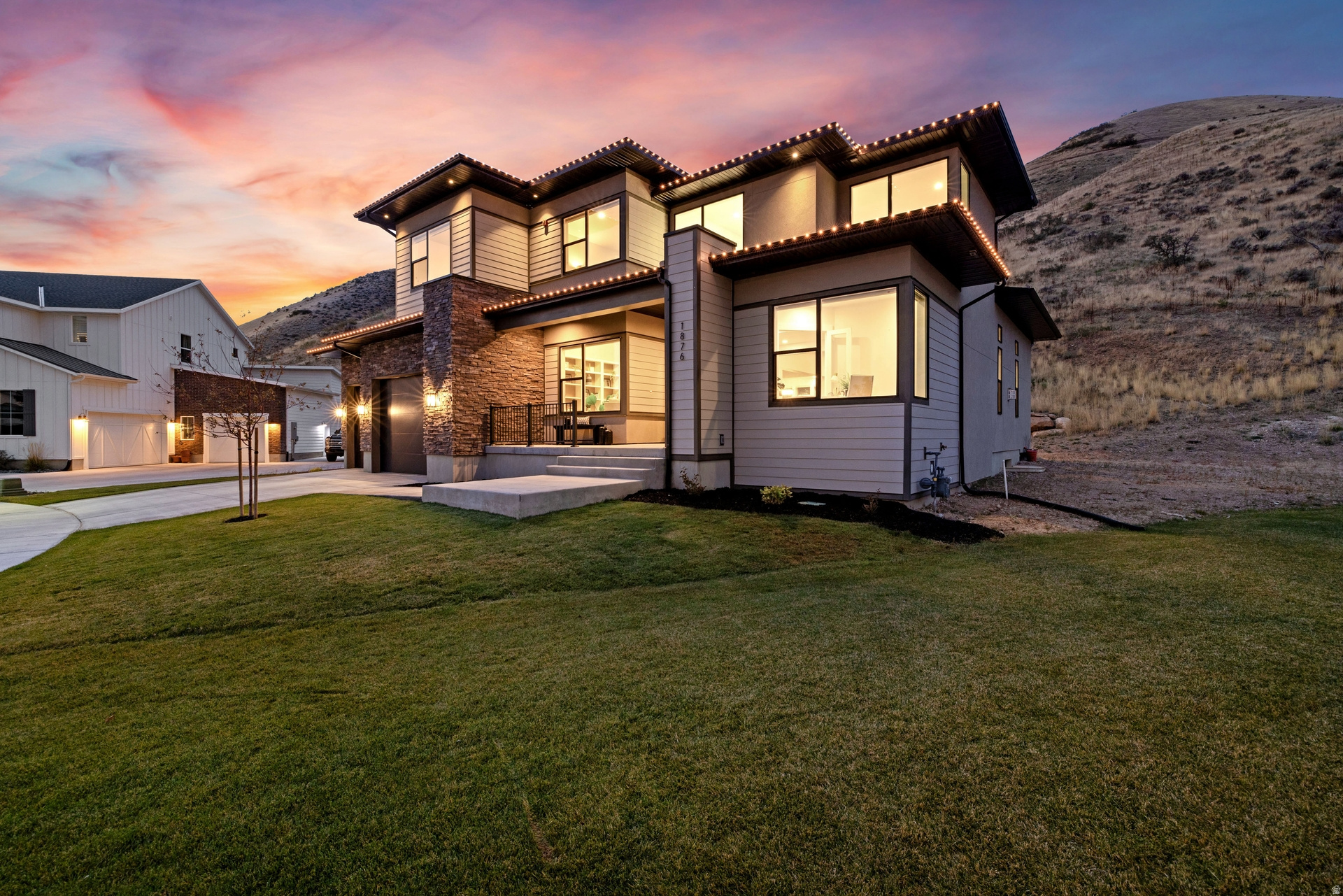 CANYON POINT - Residential