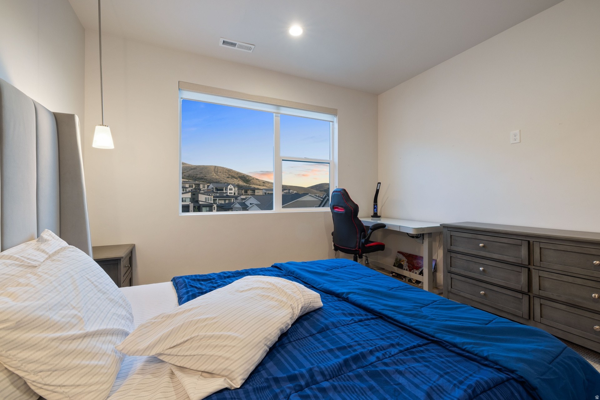 CANYON POINT - Residential