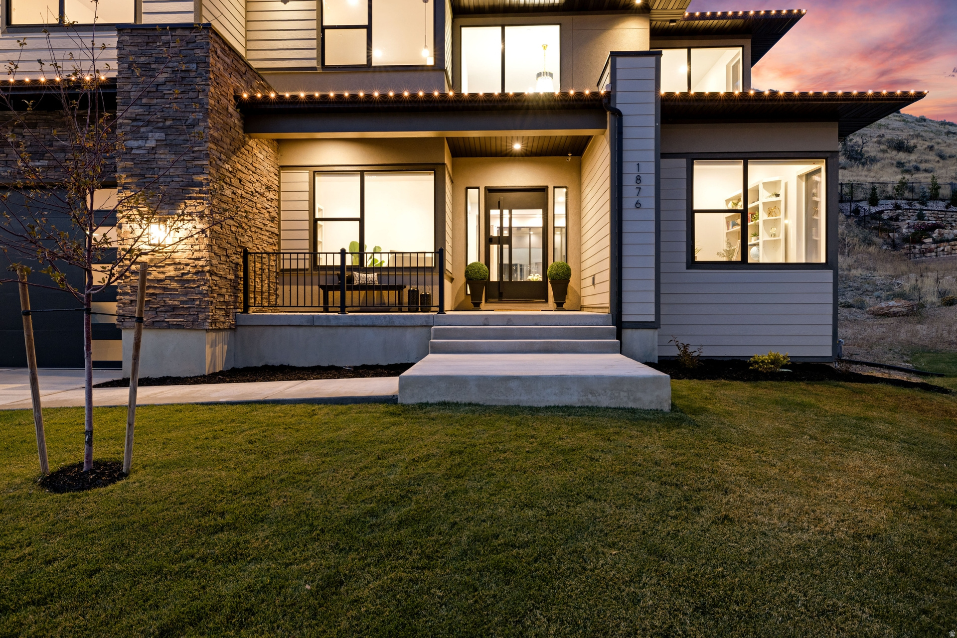 CANYON POINT - Residential