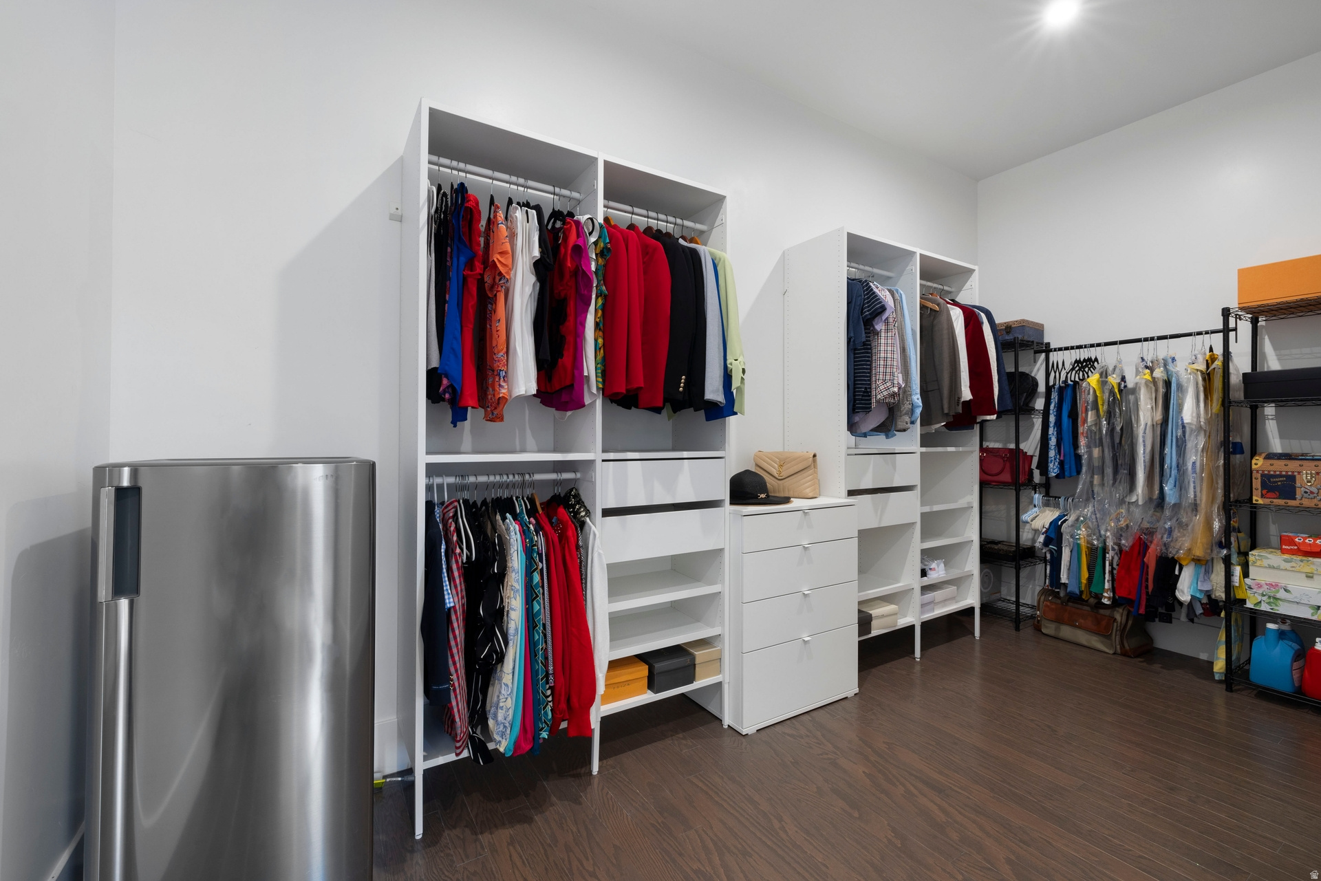 CANYON POINT - Residential