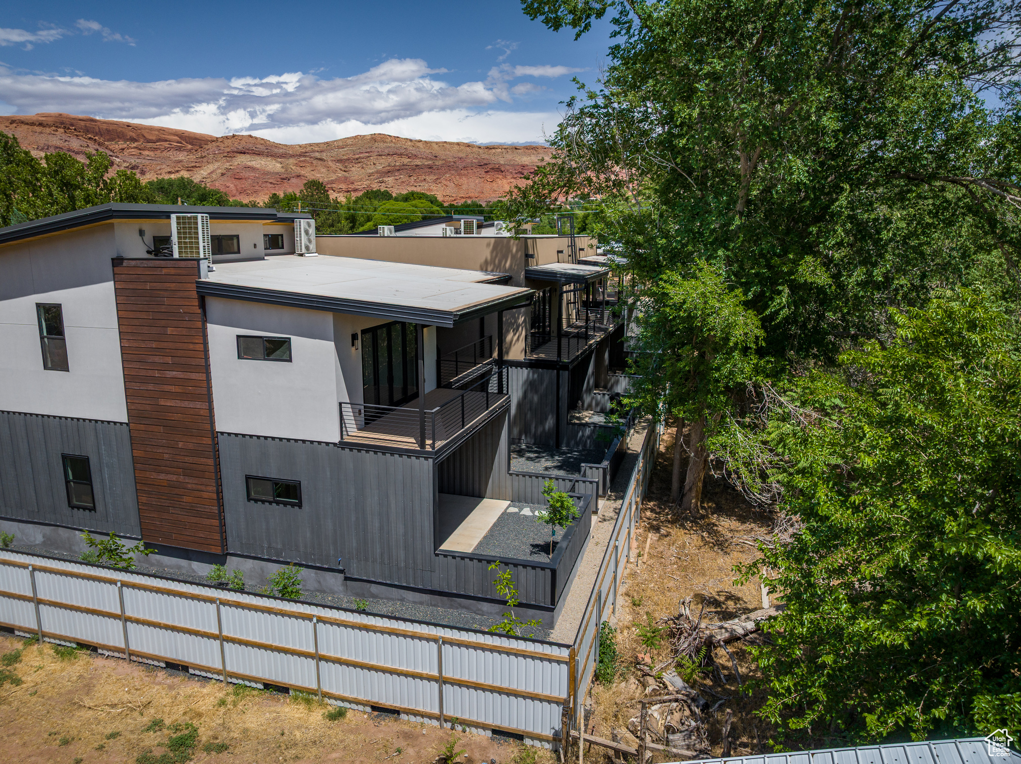 COTTONWOOD CONDOS - Residential