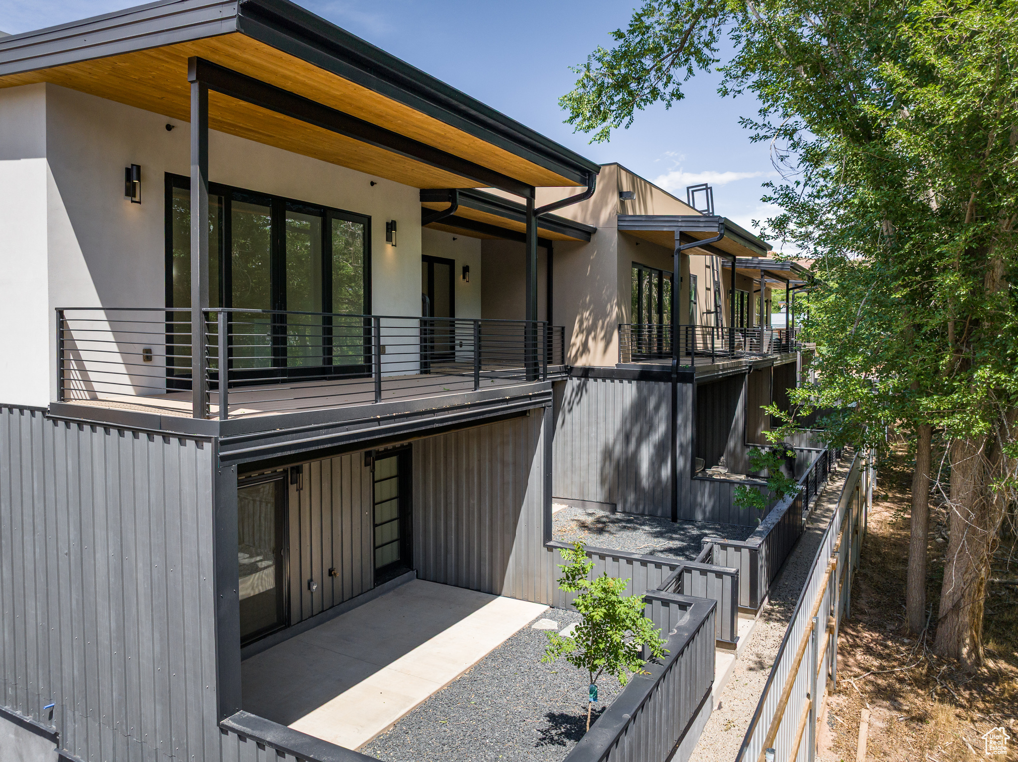 COTTONWOOD CONDOS - Residential