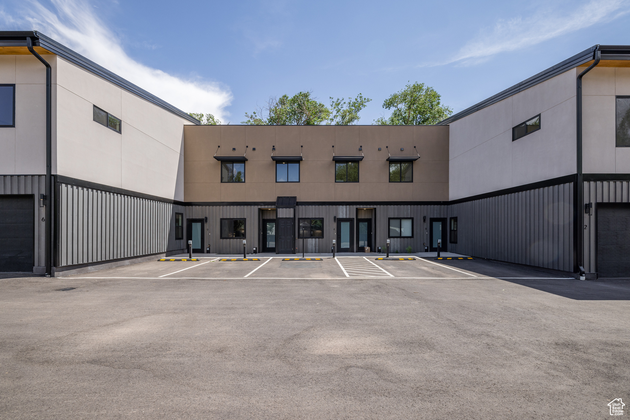 COTTONWOOD CONDOS - Residential