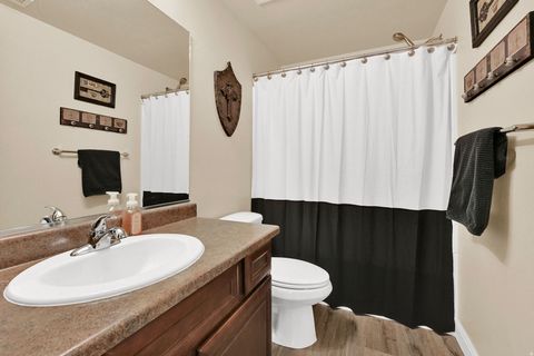 Tiny photo for 11173 S HAMPTON WAY W, South Jordan, UT 84009 (MLS # 2138345)