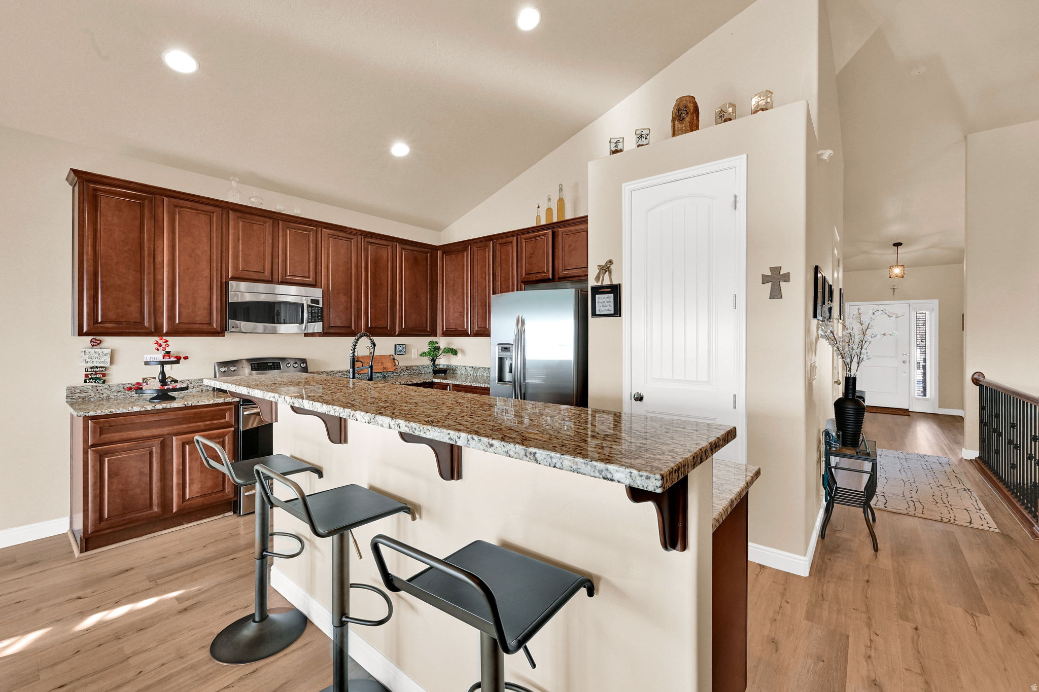 JORDAN HEIGHTS - Residential