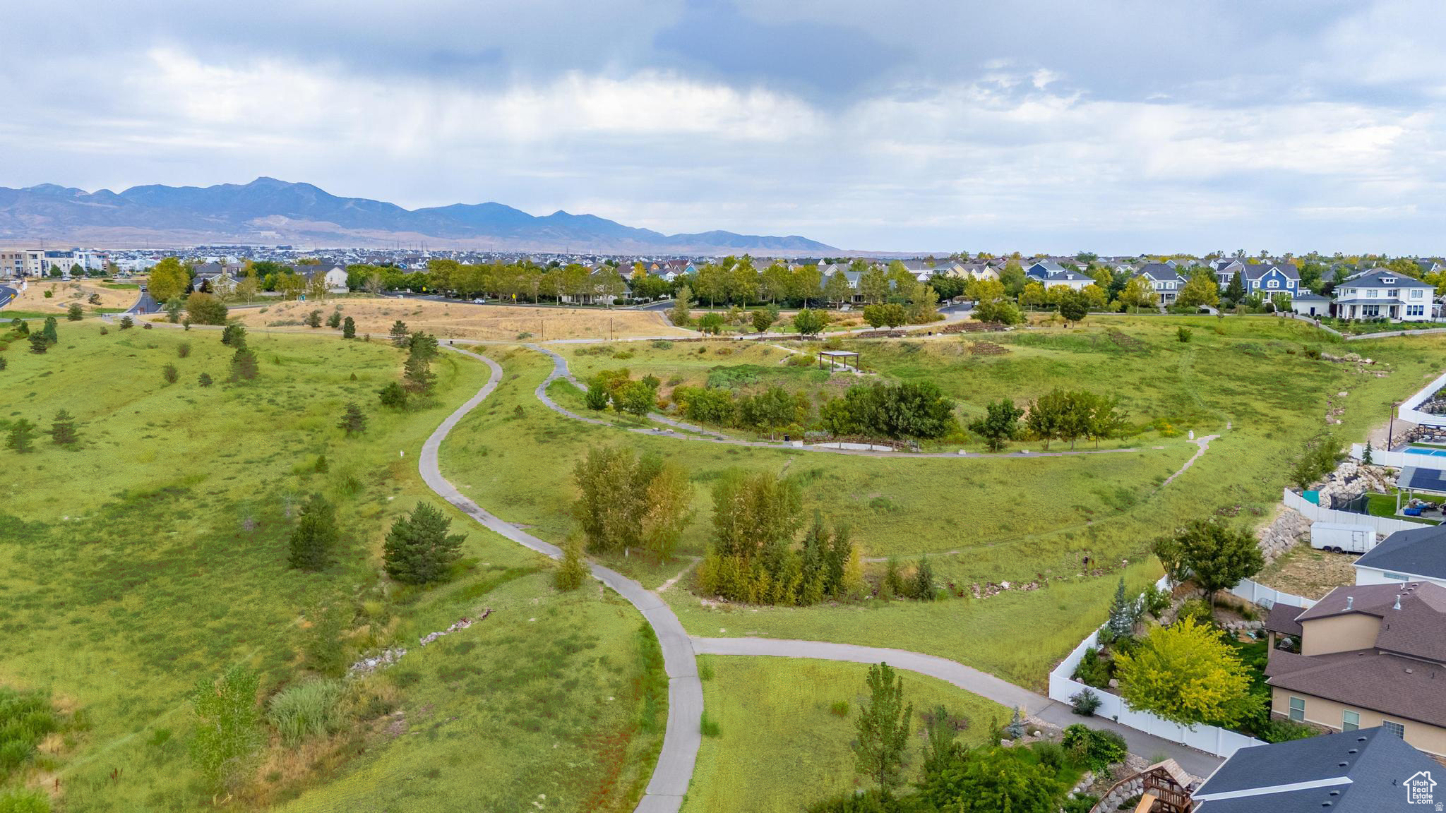 JORDAN HEIGHTS - Residential