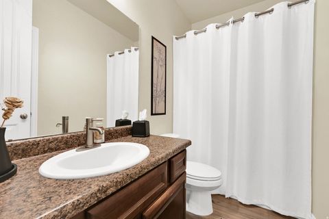 Tiny photo for 11173 S HAMPTON WAY W, South Jordan, UT 84009 (MLS # 2138345)