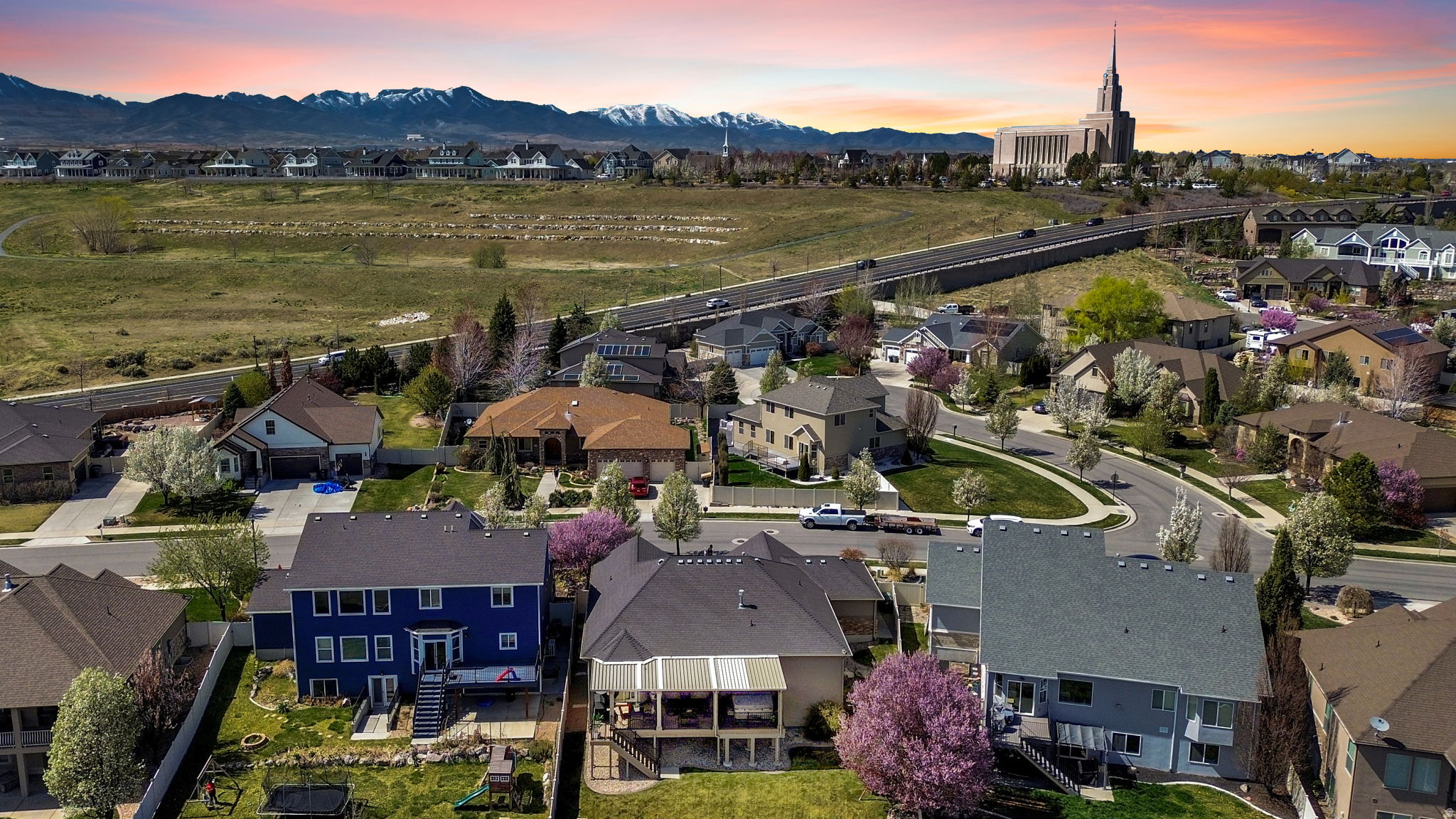 JORDAN HEIGHTS - Residential