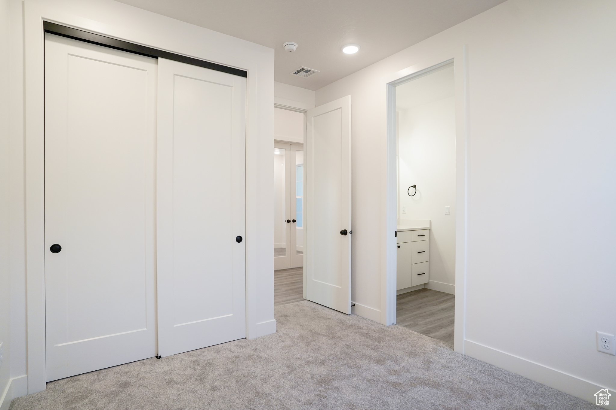 SANDS COVE - Residential