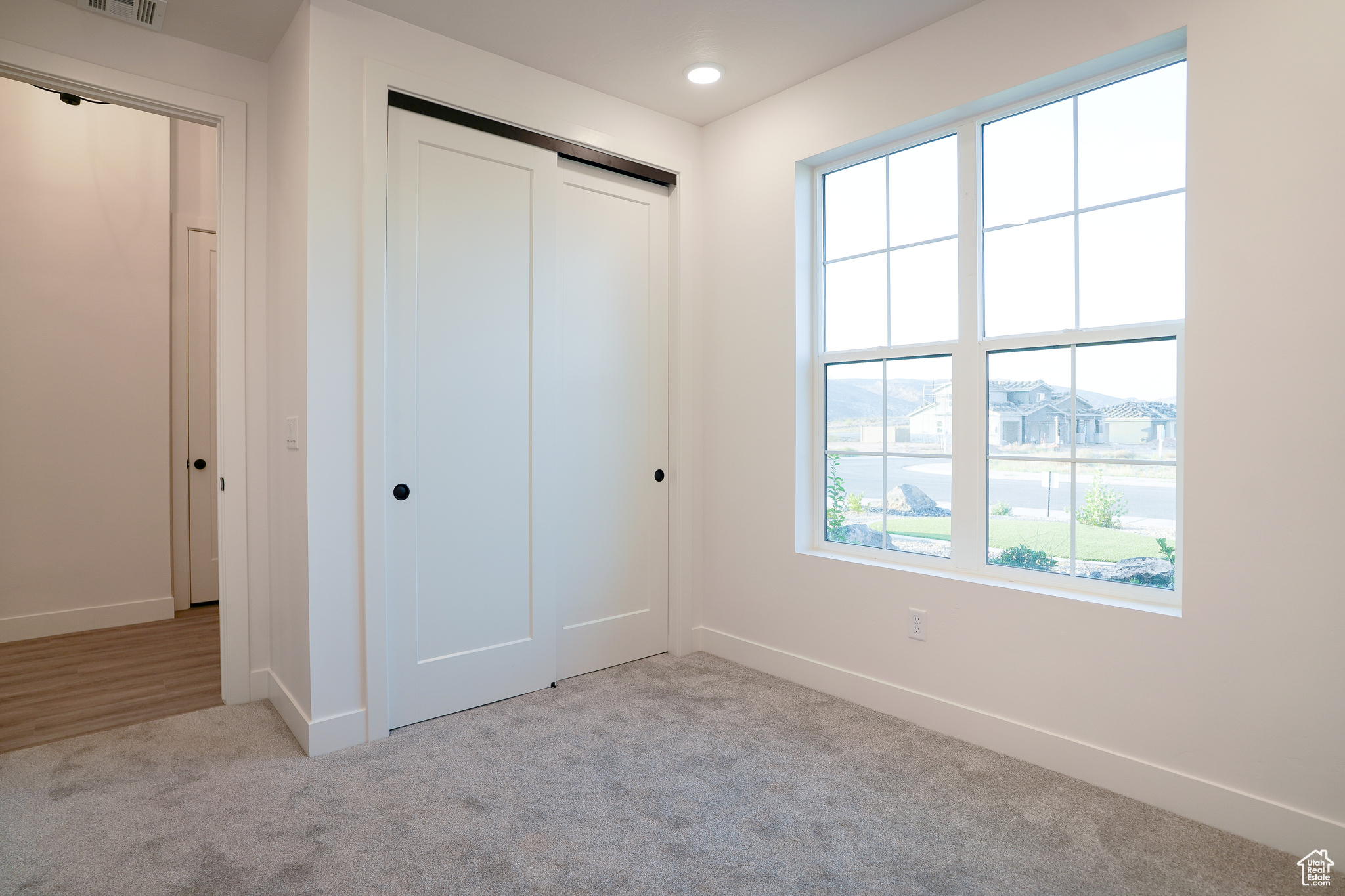 SANDS COVE - Residential