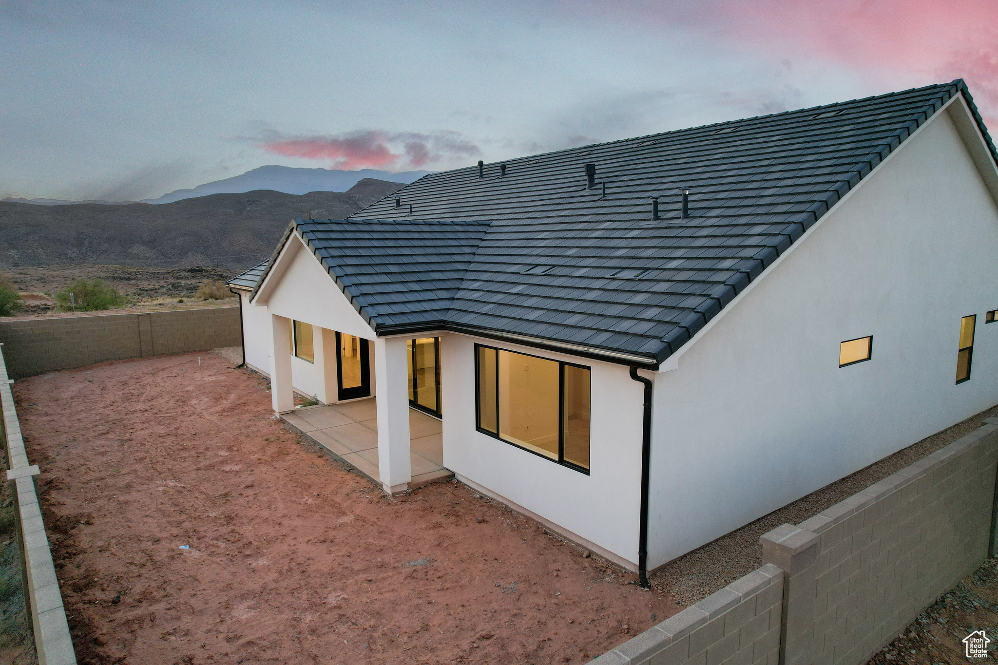 SANDS COVE - Residential