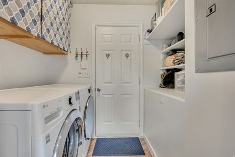 Tiny photo for 975 E 2125 N, Lehi, UT 84043 (MLS # 2119970)