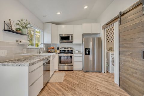 Tiny photo for 975 E 2125 N, Lehi, UT 84043 (MLS # 2119970)