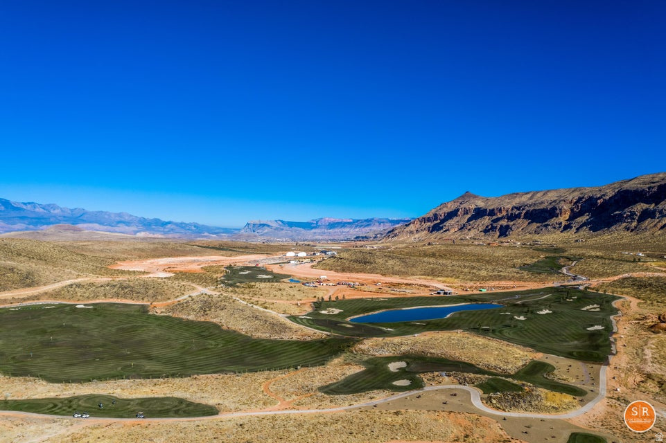 COPPER CLIFFS - Land