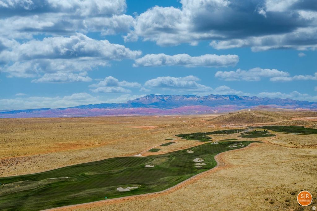 Photo of 4370 S 1350 W #5, Hurricane, UT 84737 (MLS # 2137091)