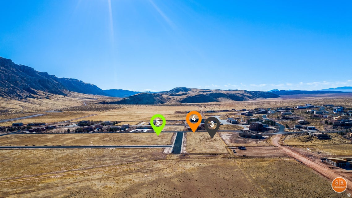 COPPER CLIFFS - Land