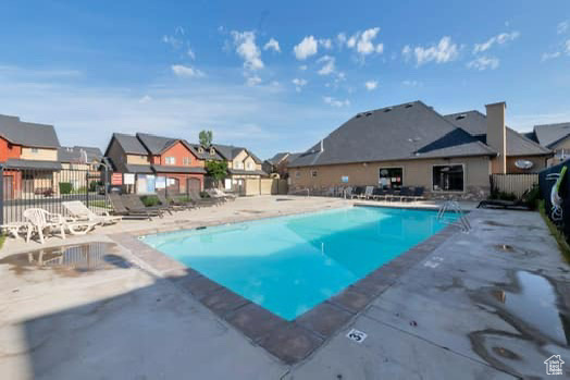 VILLAS AT MAPLEWOOD - Residential