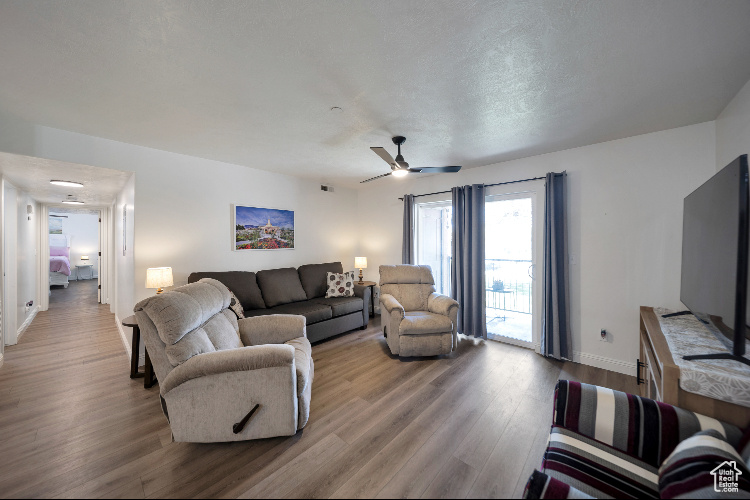 VILLAS AT MAPLEWOOD - Residential