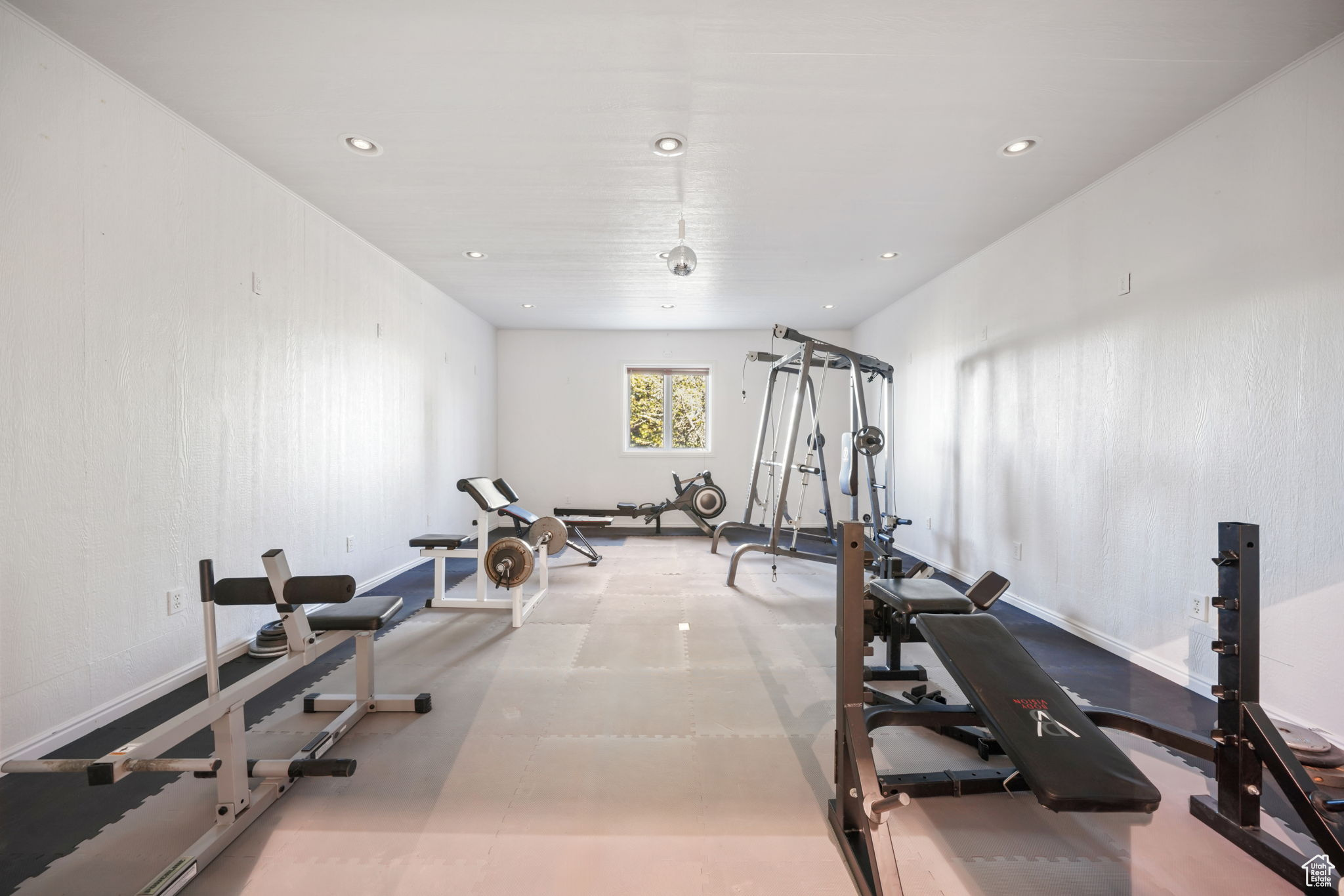 DEER HAVEN AT BRIDGE HOLLOW - Residential