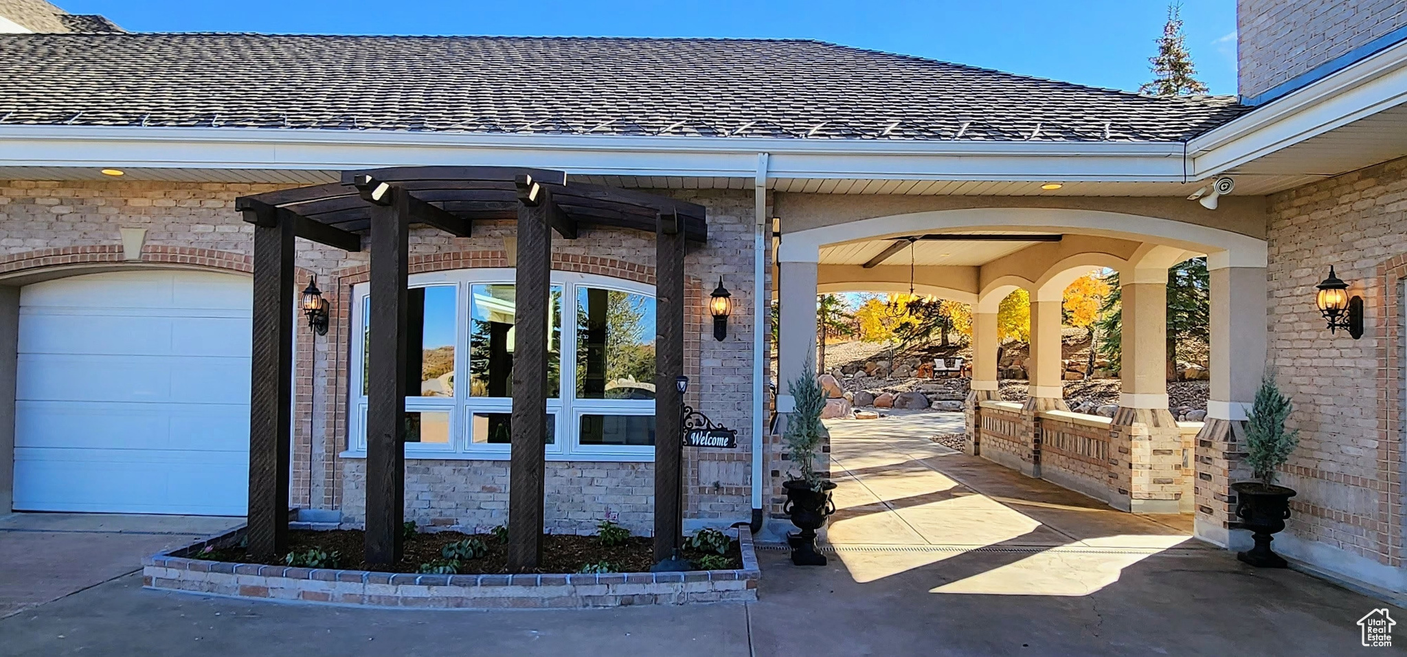 DEER HAVEN AT BRIDGE HOLLOW - Residential