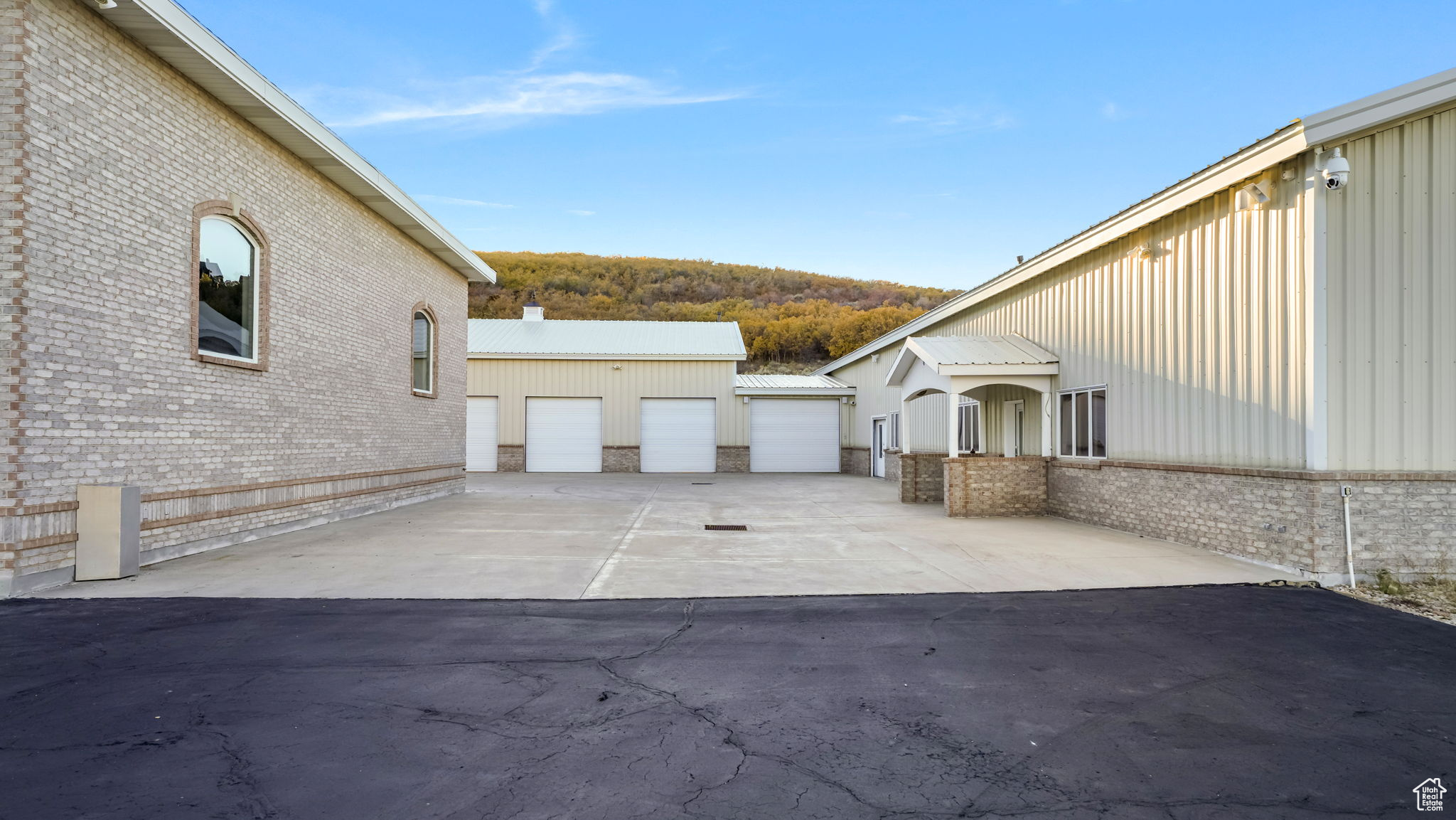 DEER HAVEN AT BRIDGE HOLLOW - Residential