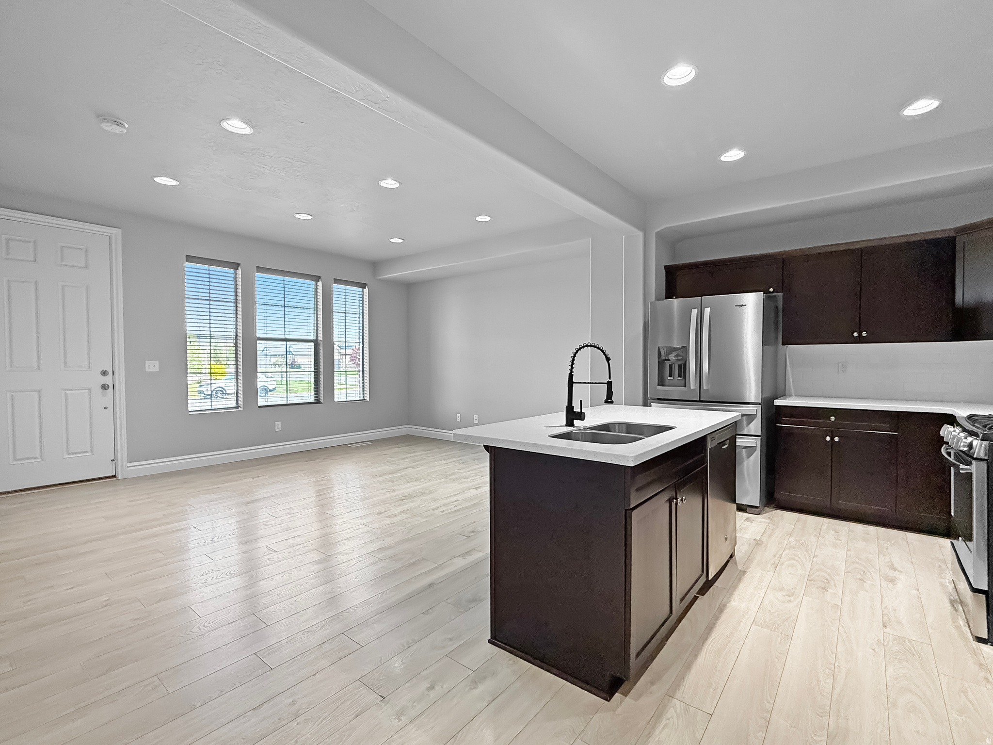 YALECREST - Residential