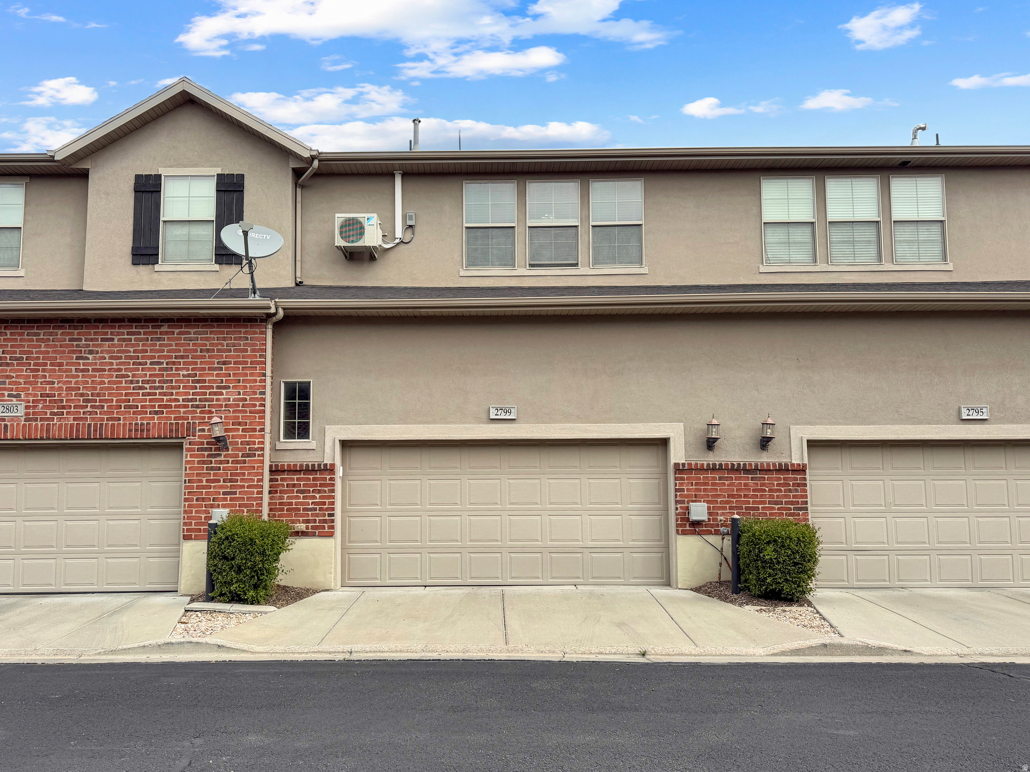 YALECREST - Residential