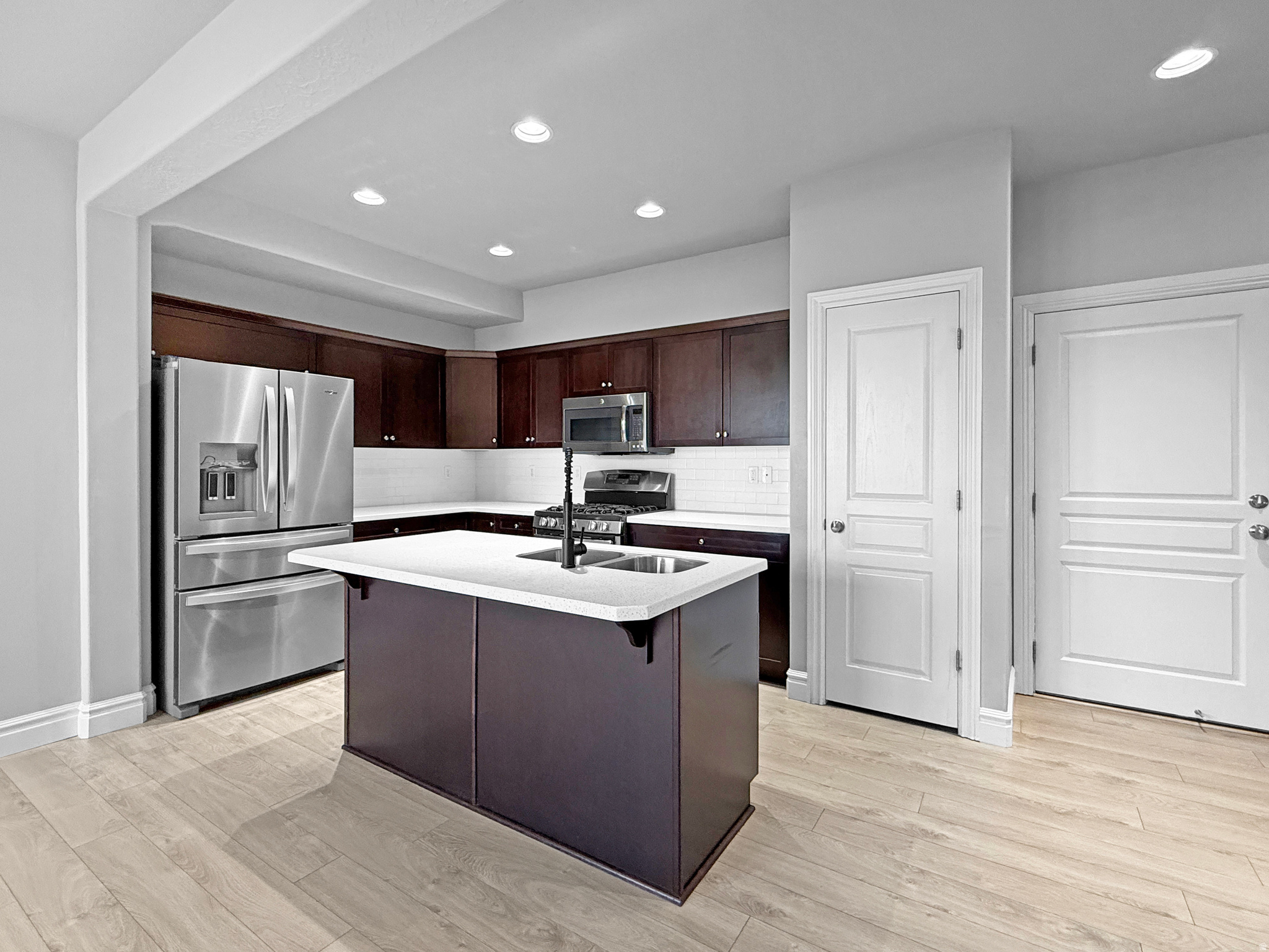 YALECREST - Residential