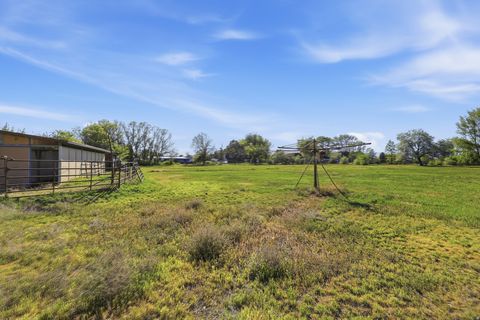 Tiny photo for 915 W STATE ST, Lehi, UT 84043 (MLS # 2155893)