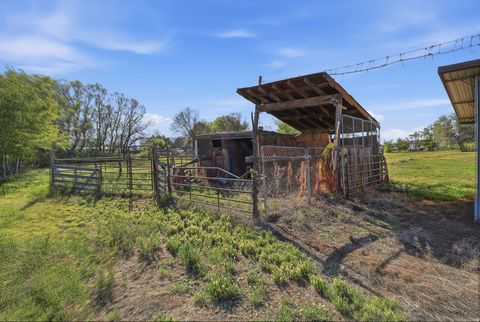 Tiny photo for 915 W STATE ST, Lehi, UT 84043 (MLS # 2155893)