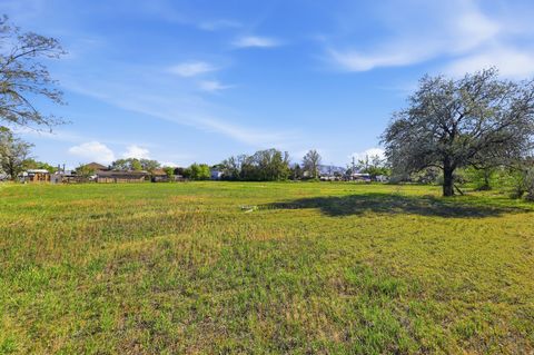 Tiny photo for 915 W STATE ST, Lehi, UT 84043 (MLS # 2155893)