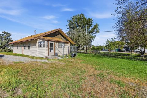 Tiny photo for 915 W STATE ST, Lehi, UT 84043 (MLS # 2155893)