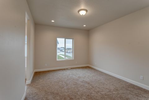 Tiny photo for 1608 S SAGEBERRY DR #SH334, Santaquin, UT 84655 (MLS # 2131735)