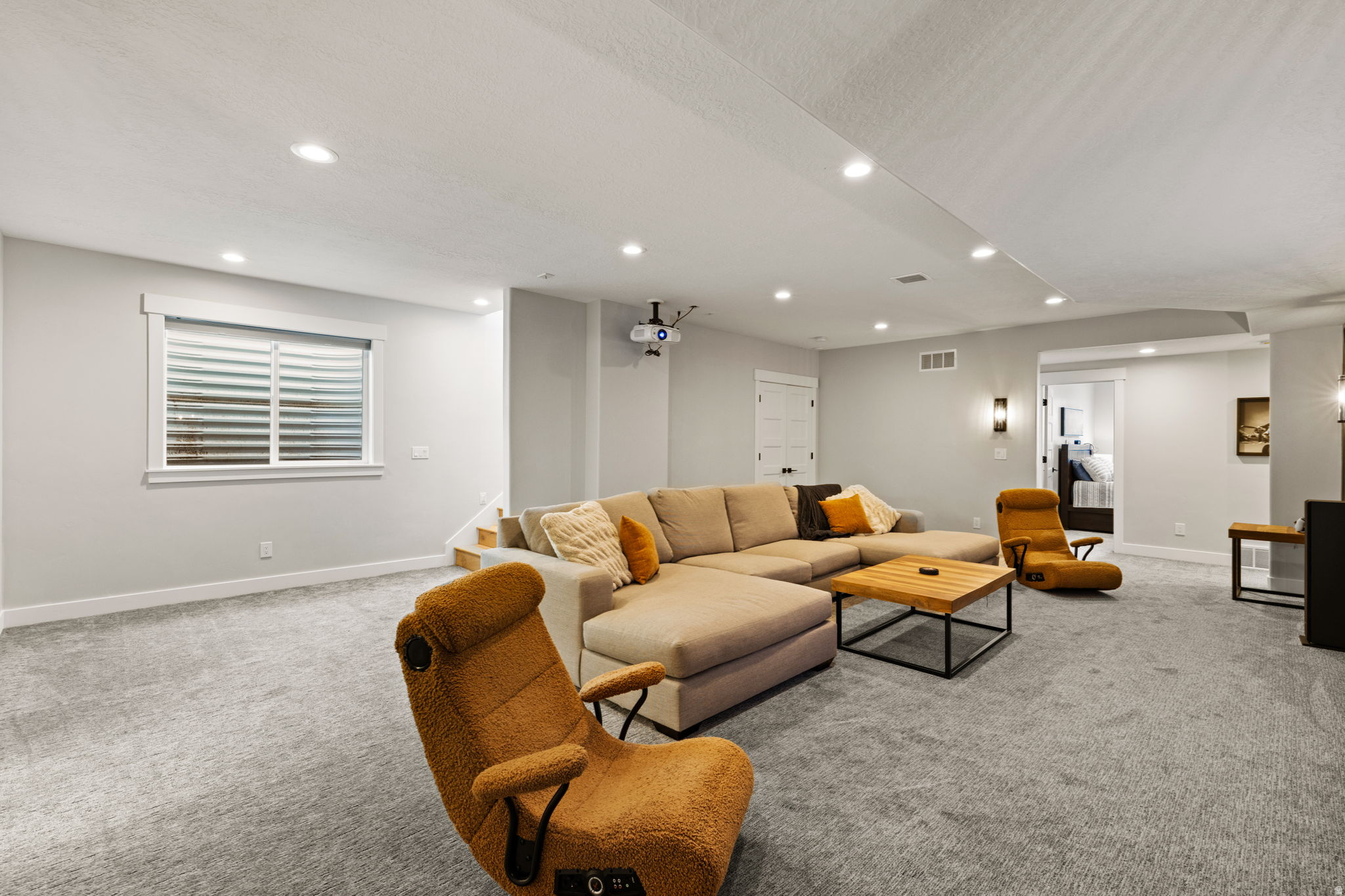 OAKRIDGE COVE - Residential