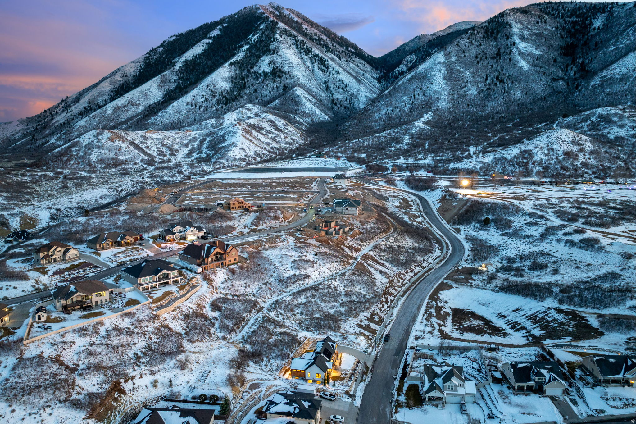 OAKRIDGE COVE - Residential