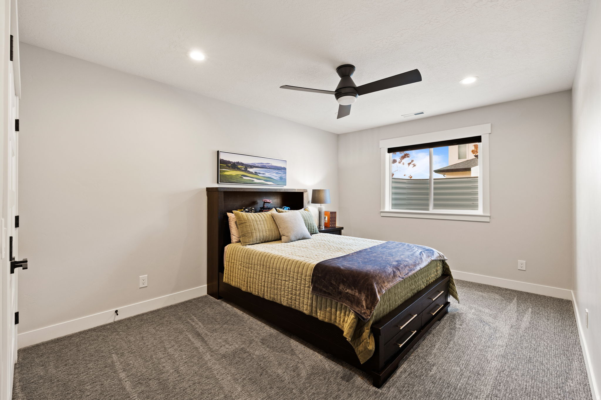 OAKRIDGE COVE - Residential